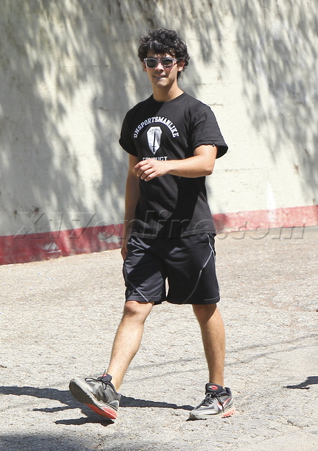 sunglasses Joe Jonas shorts jonas brothers