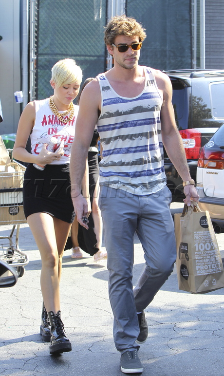Miley Cyrus  Liam Hemsworth no bra sex pistols whole foods skirt tank sunglasses 