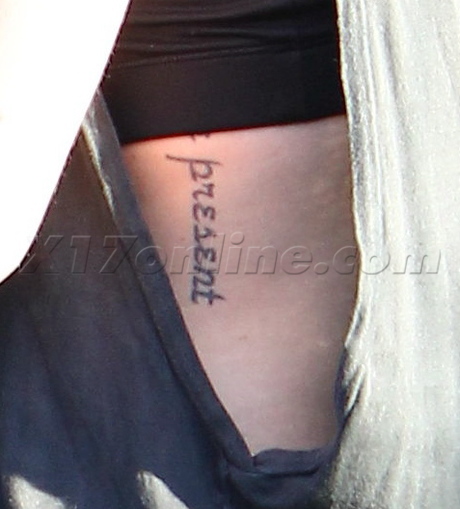 skinny spandex sunglasses Rumer Willis