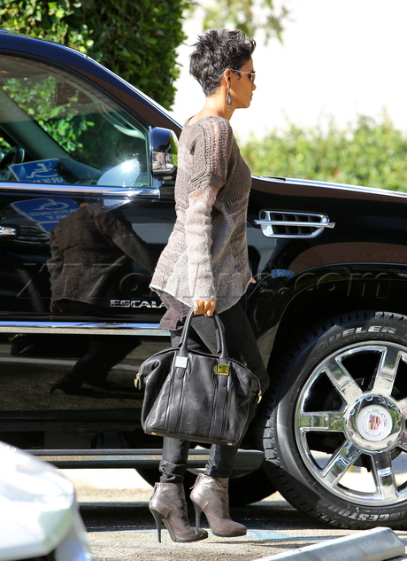 Halle Berry Nahla Halloween Party Beverly Hills 