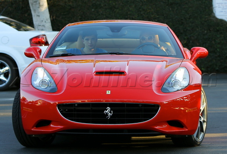 Paris Hilton Ferrari Beverly Hills River Viperi