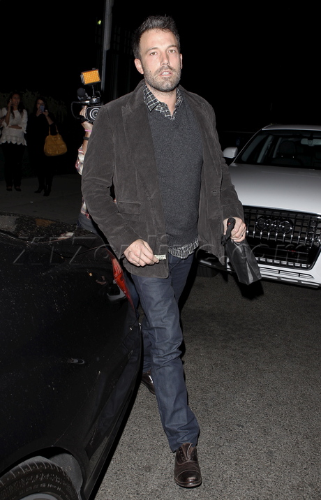 Ben Affleck Emma Stone tavern jacket denim dinner brentwood 