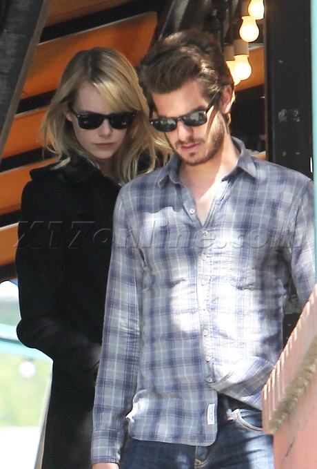 Book Soup Andrew Garfield Emma Stone Shopping books sun glasses 