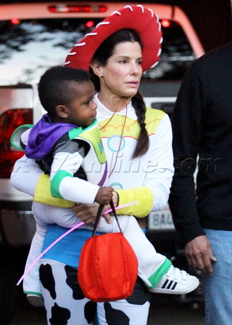 Sandra Bullock toy story costume trick or treat 