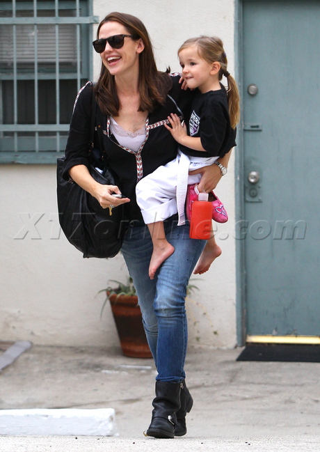 Jennifer Garner, Ben Affleck Violet, Seraphina Brentwood karate 