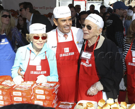 los angeles mission charity Kirk Douglas Antonio Villaraigosa