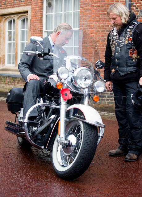 Prince Charles london royalty suit uk 