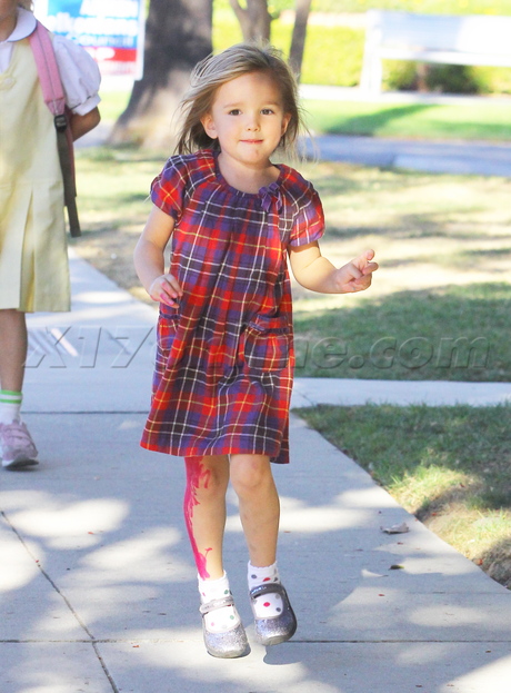 sunglasses denim blouse cell phone ben affleck stripes violet serphina 