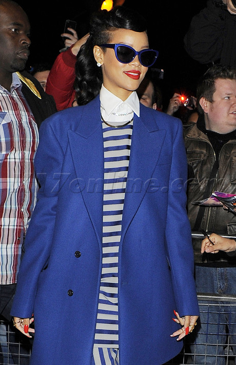 Rihanna hotel london uk sunglasses 
