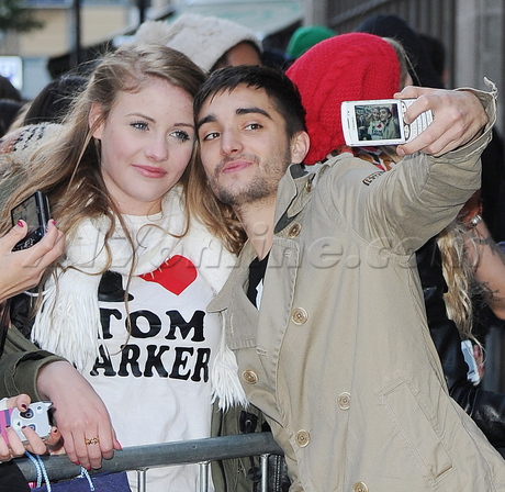 london uk The Wanted band fans autographs radio 1
