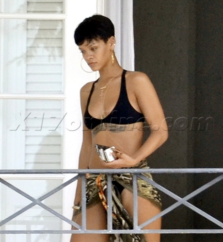 Rihanna Barbados Vacation 2012 gold sunglasses sexy bikini 