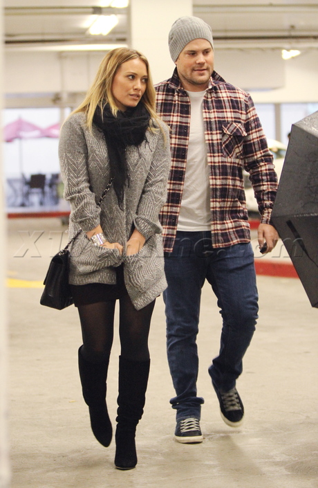 Hilary Duff Mike Comrie movies weight sweater plaid shirt jeans 
