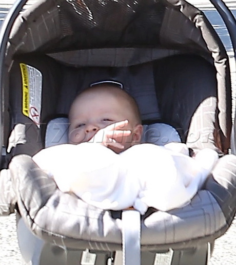 Kelsey Grammer baby divorce sunglasses Kayte Walsh