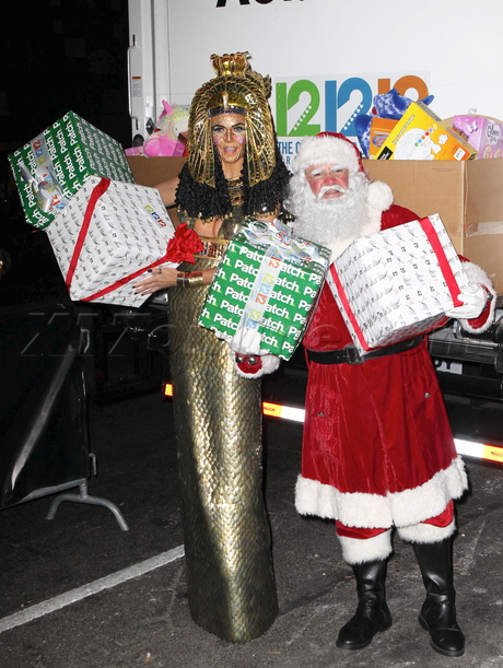 model Heidi Klum costume charity