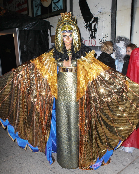 model Heidi Klum costume charity