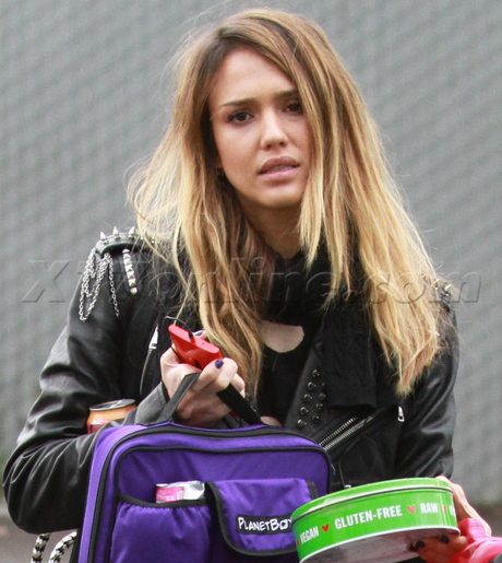 blonde black clothes Jessica Alba jeans boots leather jacket