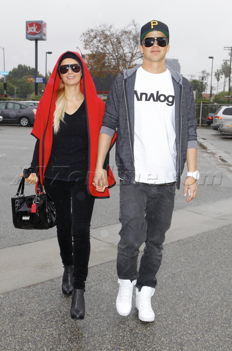 Paris Hilton River Viiperi sunglasses hat heels samy's camera car shots shopping 