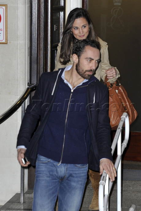 The Duke and Duchess of Cambridge prince william kate middleton pregnant royalty King Edward VII Hospital  Pippa Middleton 