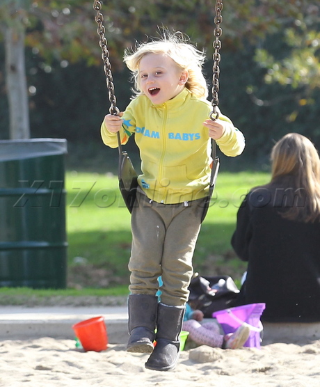 Gwen Stefani Gavin Rossdale Park kids Zuma Rossdale Kingston Rossdale big wheels