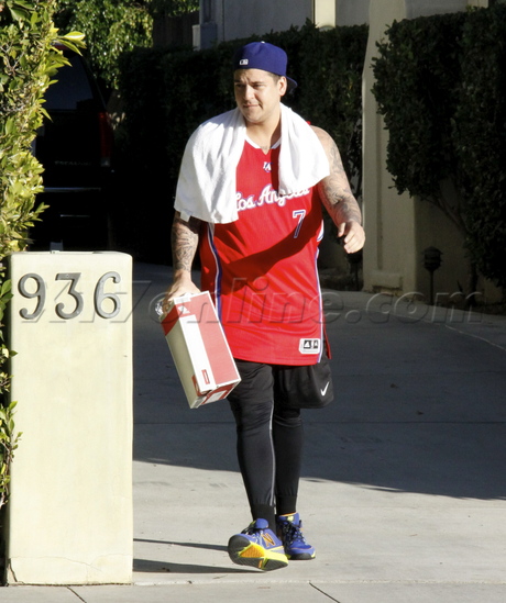 Robert Kardashian workout tights 