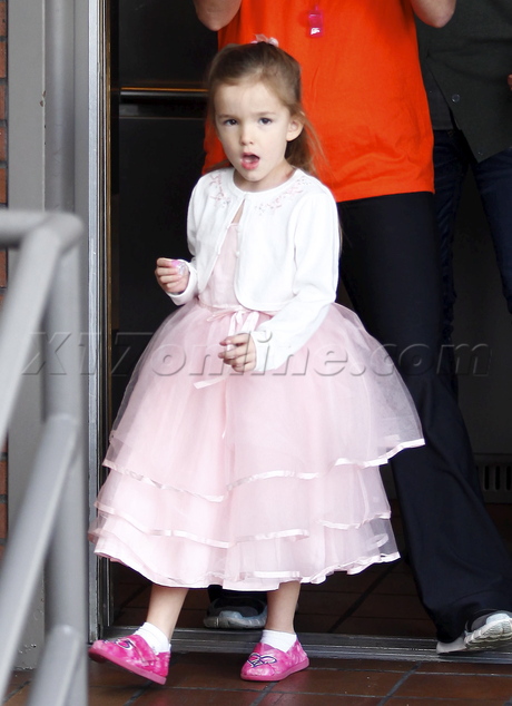 Jennifer Garner ben affleck walt disney concert hall jeans seraphina violet birthday 