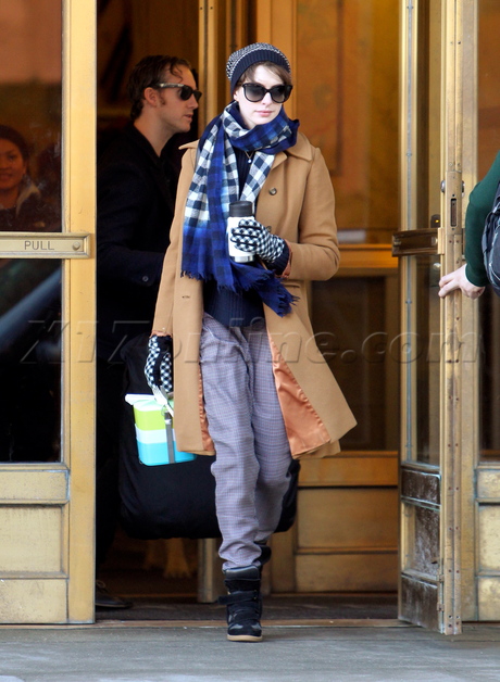 Ann Hathaway sunglasses scarf jacket nyc beanie