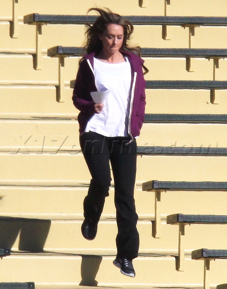 Jennifer Love Hewitt  set filming the client list tv lifetime workout 