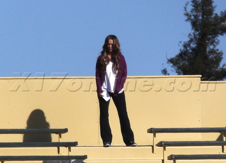 Jennifer Love Hewitt  set filming the client list tv lifetime workout 