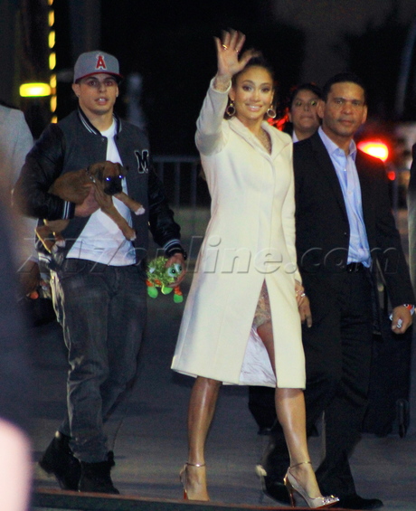 Casper Smart Jennifer Lopez puppy sog jimmy kimmel live hollywood singer 