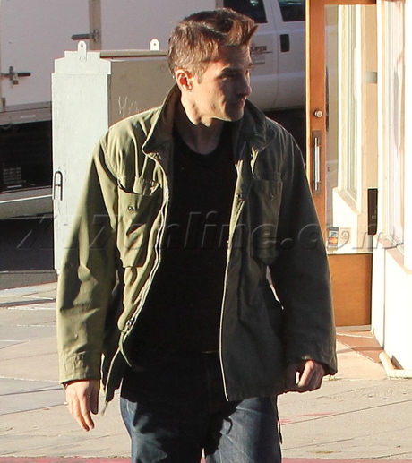 jeans Olivier Martinez boots halle berry jacket army jacket 