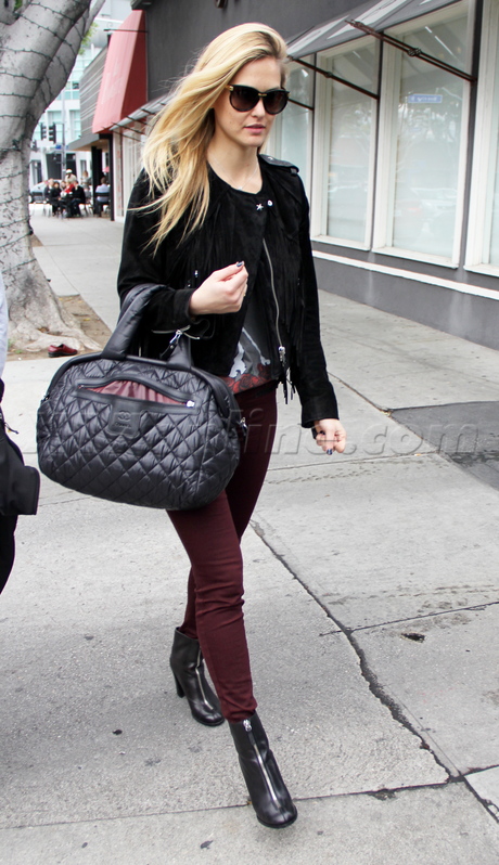 Bar Refaeli sunglasses purse model