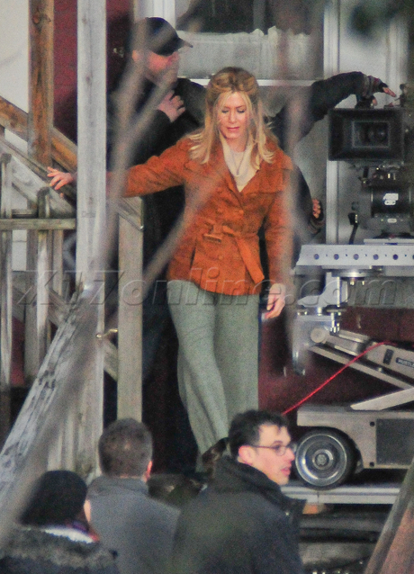 Connecticut Aniston Jennifer Elmore Leonard filming blonde 