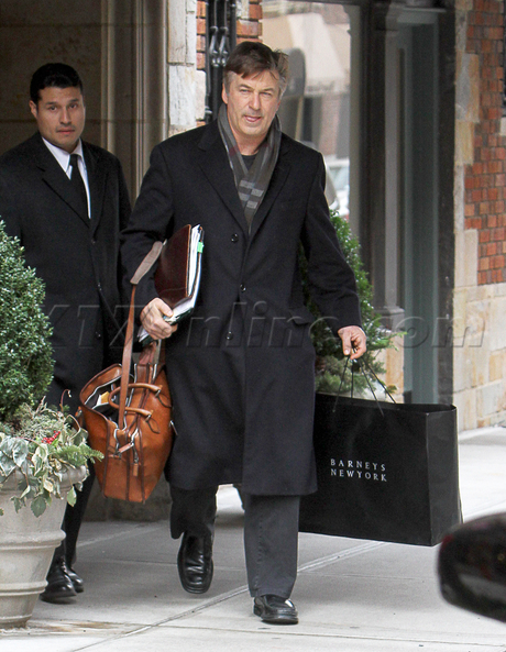 alec baldwin scarf jacket fight nyc 