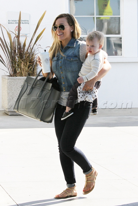Hilary Duff sunglasses baby jeans sandals luca