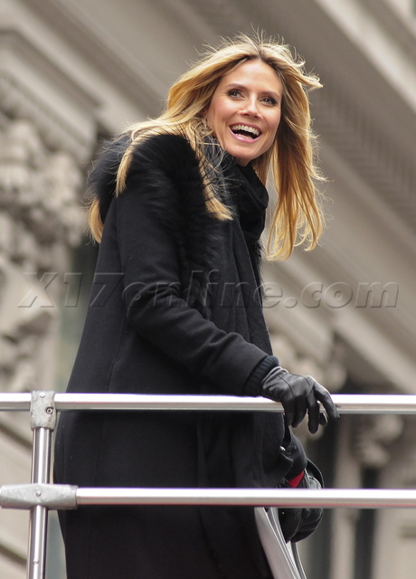 Heidi Klum blonde model nyc germany's next top model smile wave reality tv 
