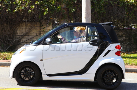 Britney Spears blonde singer x factor smart car bodyguard 