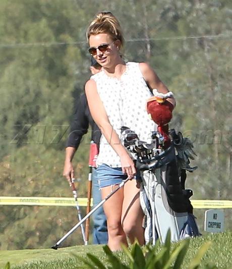 Britney Spears shopping Calabasas cut-off shorts Thousand Oaks golf 