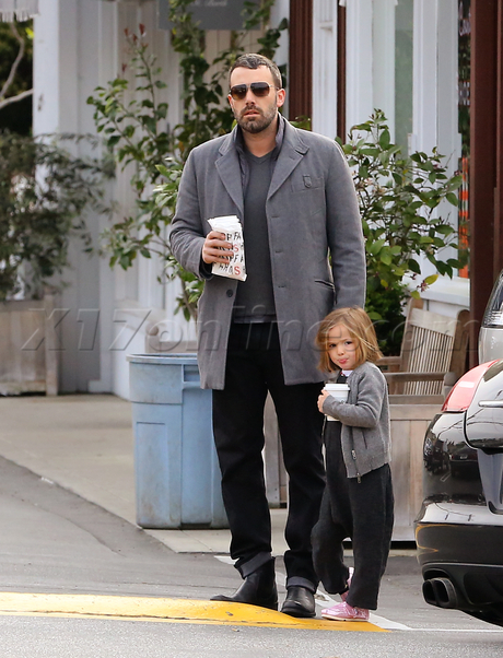 Jennifer Garner jacket sunglasses coffee denim Ben Affleck brentwood country mart 