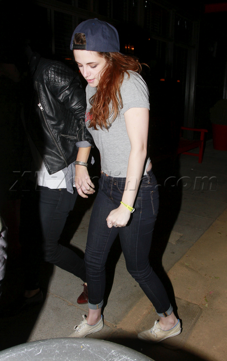 Kristen Stewart Taylor Lautner twilight troubadour west hollywood 