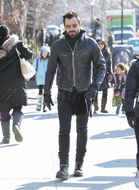 Justin Theroux jacket jennifer aniston sunglasses leather bike biker denim 