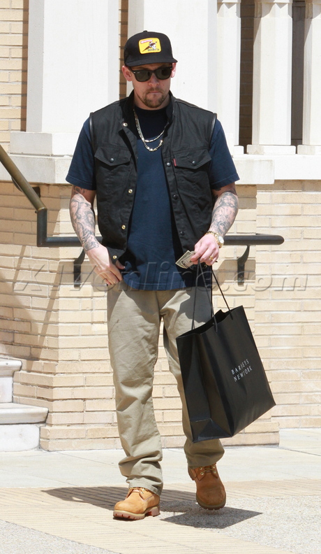 sunglasses Joel Madden hat tattoo nicole richie barneys sunglasses