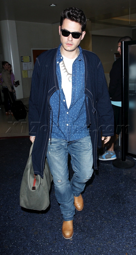denim airport plaid lax John Mayer sunglasses katy perry