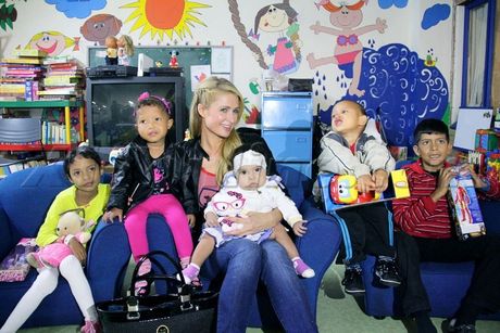 Paris Hilton handbag charity children colombia 