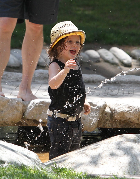 hat sunglasses jeans family Rachel Zoe Rodger Berman kid skylar fashion