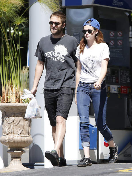 beard kristen stewart twilight robert pattinson sunglasses dog jolly ranchers 