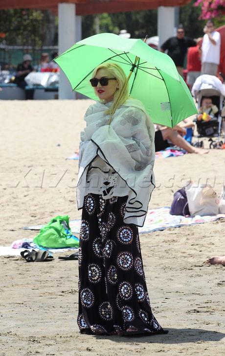 green umbrella parasol 
