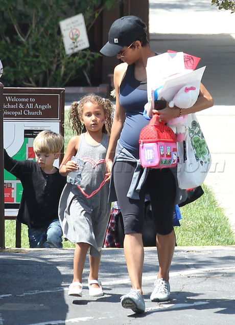 Halle Berry pregnant Nahla daughter school