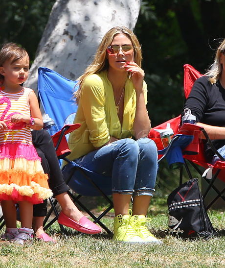 Heidi Klum Martin Kristen Lou Leni Brentwood field yellow 