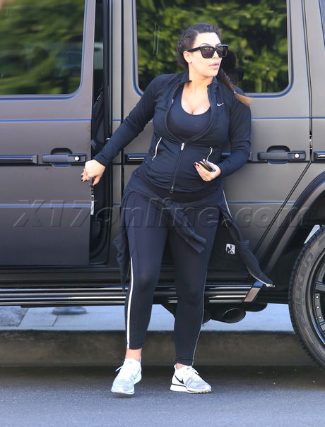 Kim Kardashian Pregnant black office running clothes Beverly Hills