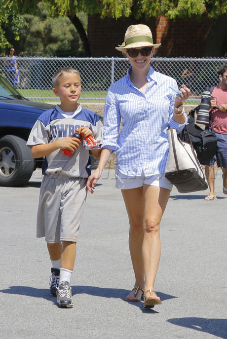 Reese Witherspoon Jim Toth Deacon Reese Phillippe DUI Kiss 